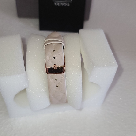 Ladies watch - Picture 4 of 9